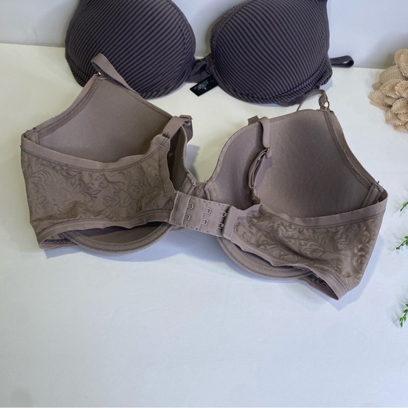 Two Natori Slightly Padded Adjustable Bras Size 36C - Picture 6 of 16